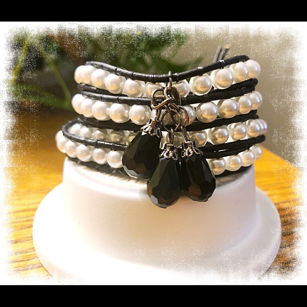 Swarovski Pearl Black Crystal Leather Wrap